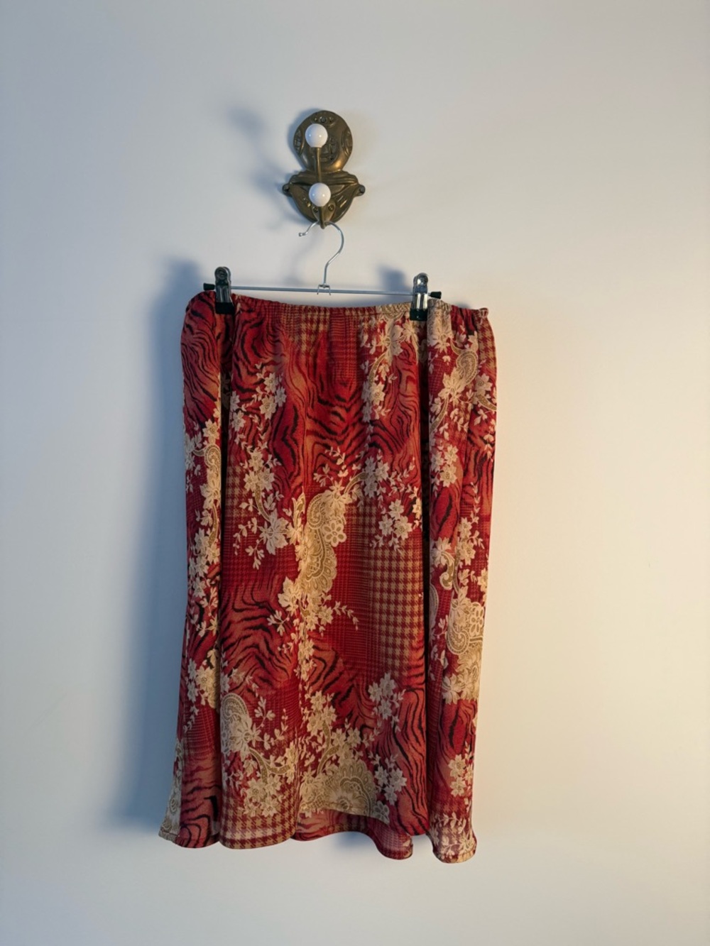 Vintage plus size skirt with abstract floral print